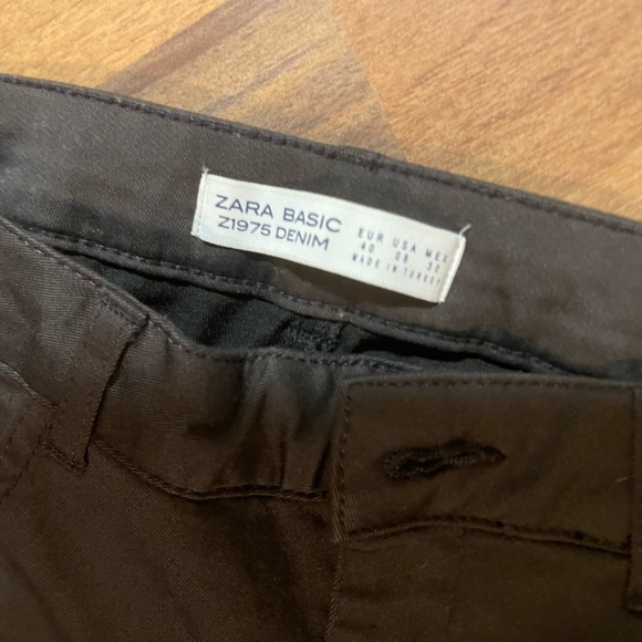 Zara pants dark taupe/grey-brown with zippers and stitching design on thighs. - Picture 2 of 3
